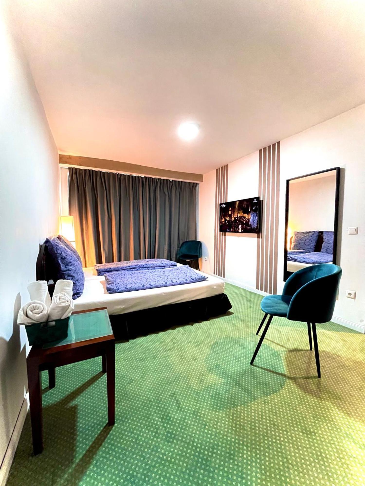 Hotel Hamburg Inn 外观 照片